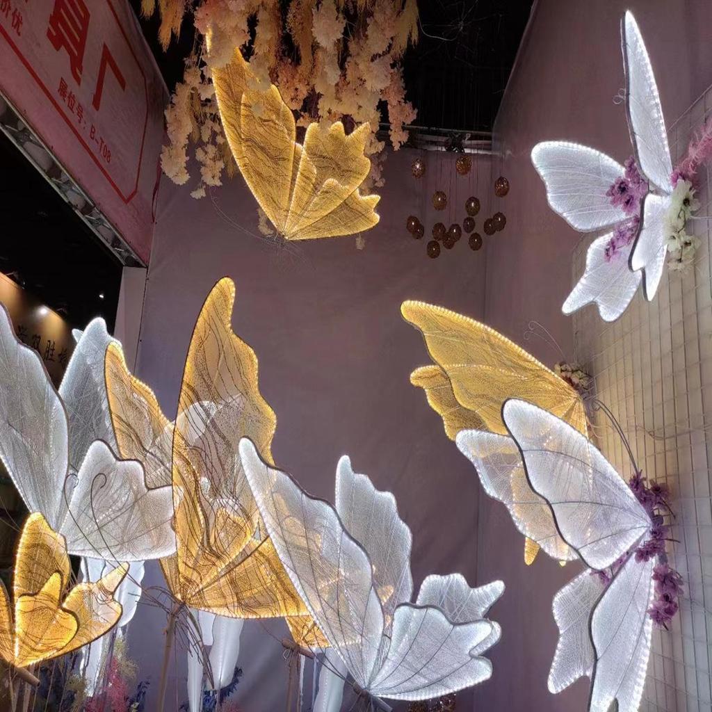 Luminous Butterfly Wings Chandelier: Wedding Ceiling Decoration & Aisle Guide