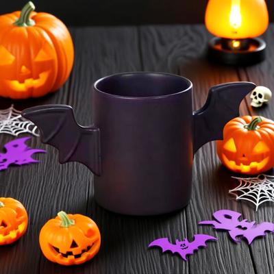 Tazza da caffè in ceramica a forma di pipistrello da 12 once, tazza da caffè di Halloween con ali di pipistrello, tazze da tè nere per ufficio e casa