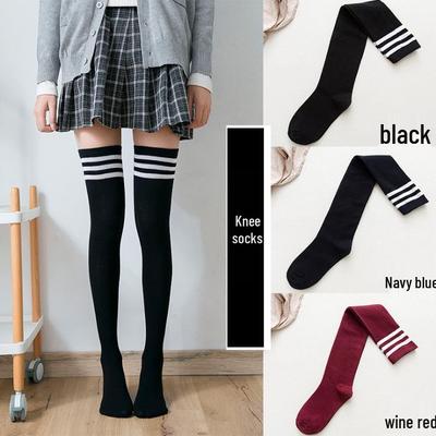 Calcetines altos a rayas blancas y negras Lolita - Estilo JK