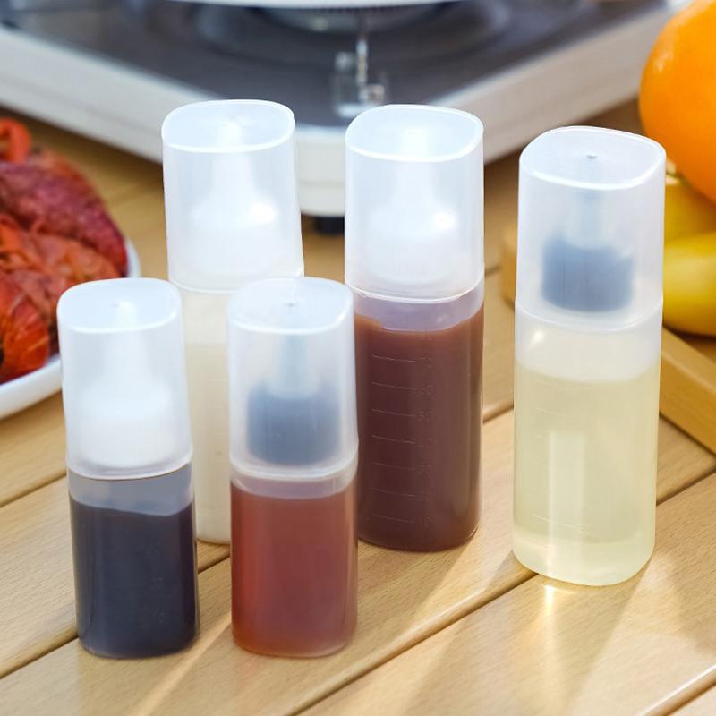 1Pc Kitchen Squeeze Bottle Oil Condiment Sauce Squeeze Bottles Leak Proof Portable Mini Squeeze Container Home Cooking Tool