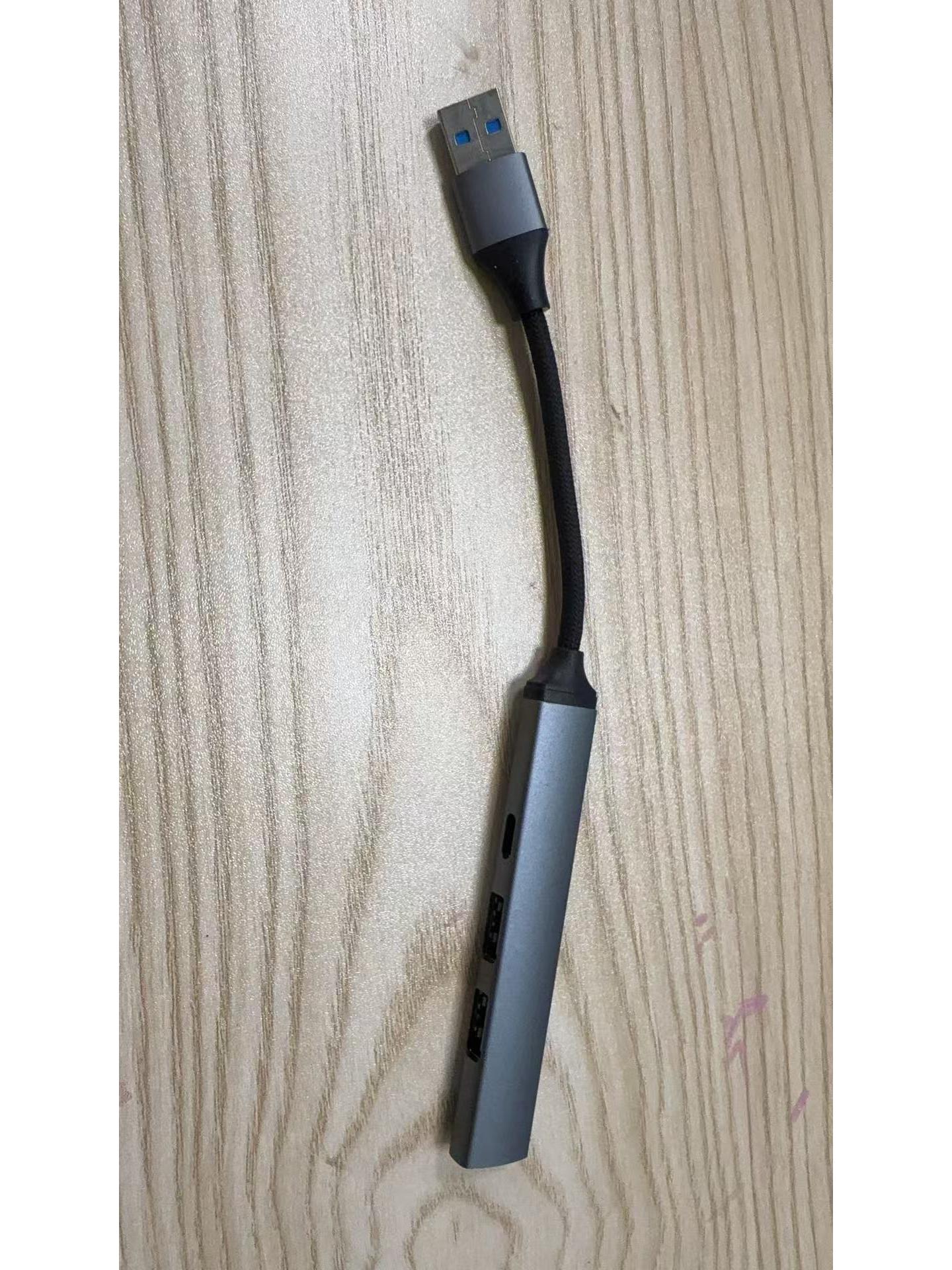 USB-C 3.0 Hub Docking Station: 4-in-1 Computer Splitter