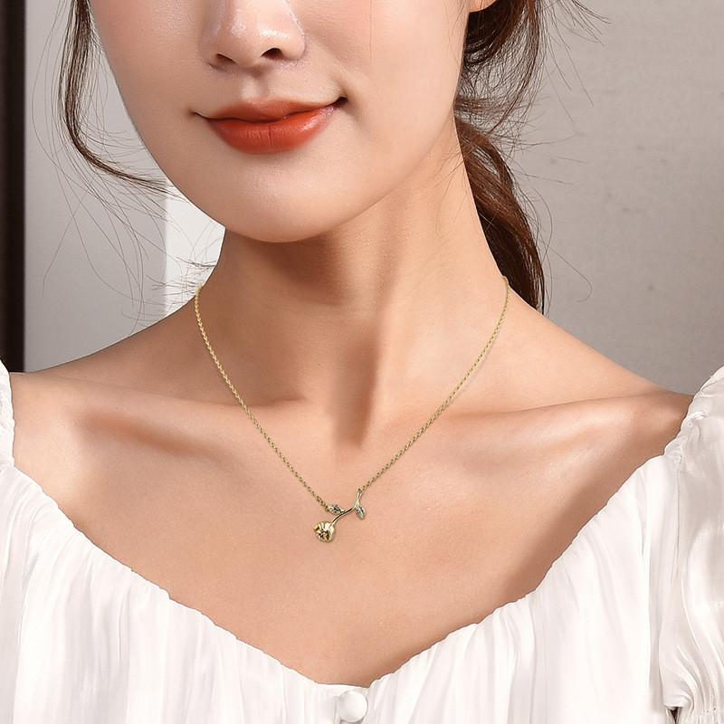 Elegant 2022 Titanium Steel Gold Rose Flower Necklace For Women Perfect Gift For Couples
