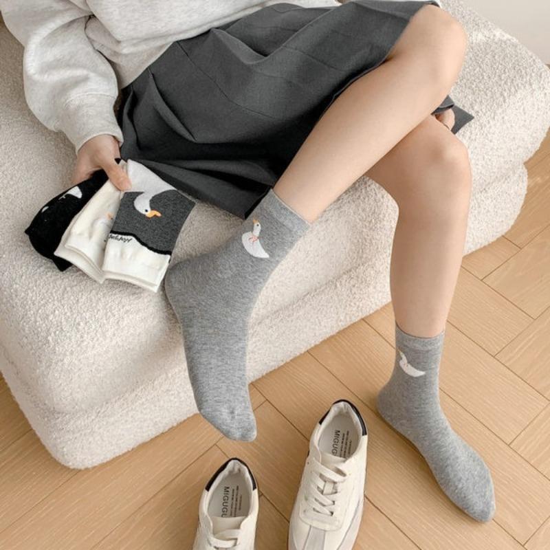 Big White Goose Cotton Socks, Girls' Autumn and Winter Feather Yarn Cute Embroidered Mid-calf Socks, Cartoon Student Casual Socks
