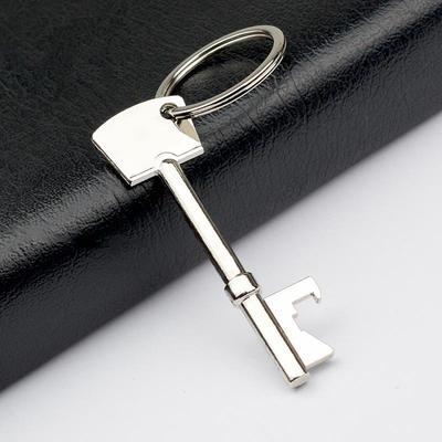 Anpassbarer Schlüsselanhänger in Metalloptik mit Logo