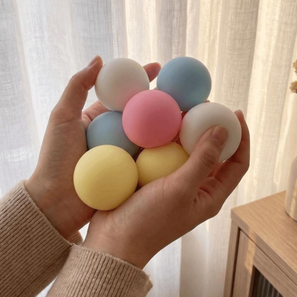 Bunter Squishy Ball Knet-Sensorisches Fidget Spielzeug Neuheit Langsam aufsteigender Ball Weihnachtsgeschenk