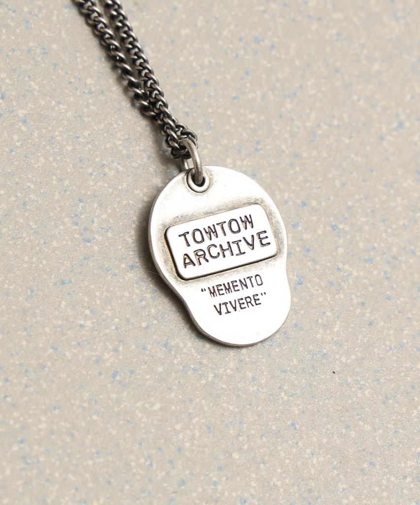 Towtow Archive Flat Skull Necklace Silver Burnished