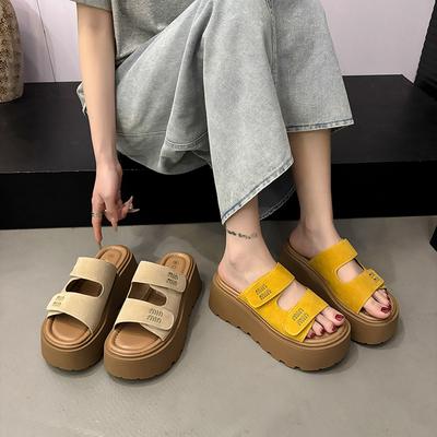 Stepping On Shit Feeling Thick Bottom Heightening One-word Slippers Women Wear 2025 Summer New Internet Celebrity Beach Cool Slippers