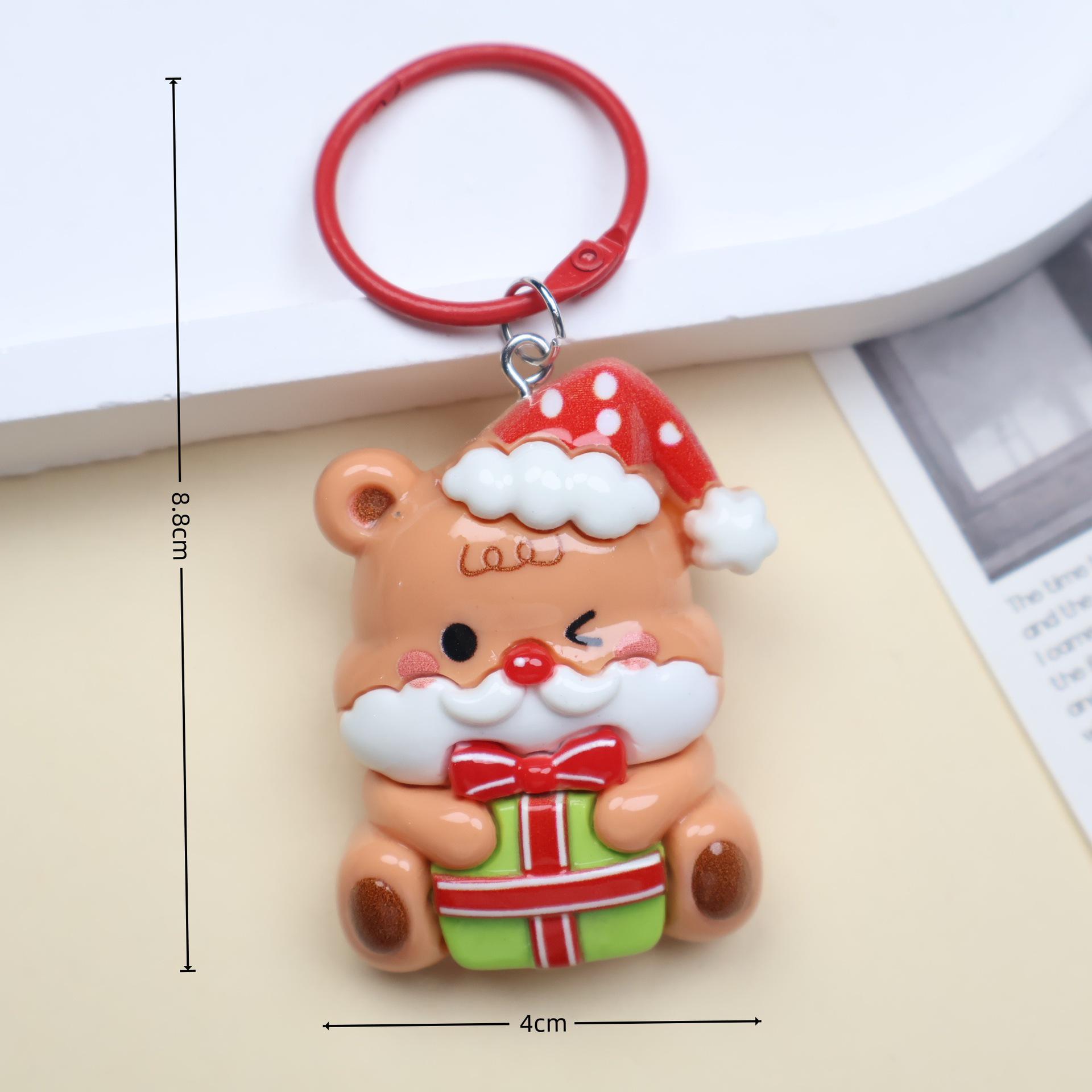 Snowman & Christmas Tree Resin Keychain Ornament - Cute Cartoon Couple Gift