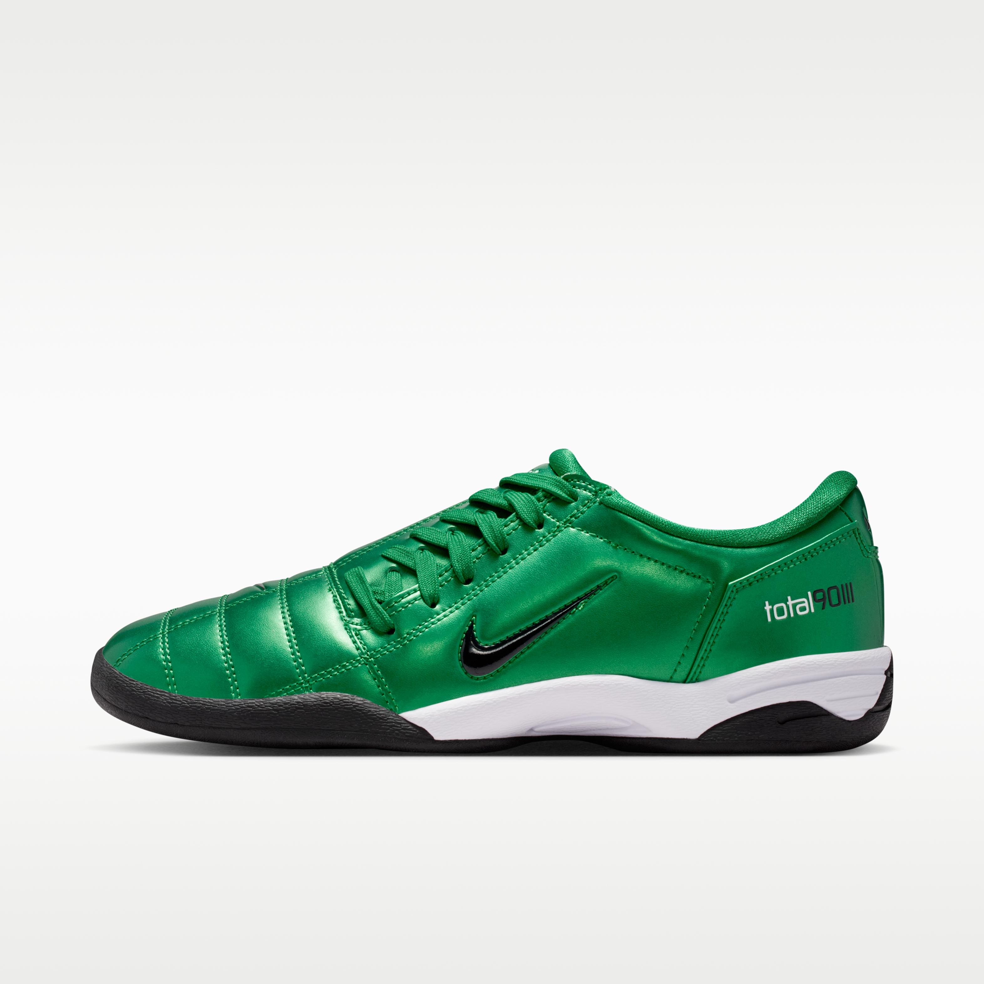 Nike Total 90 Pine Green (Women s) 35.5