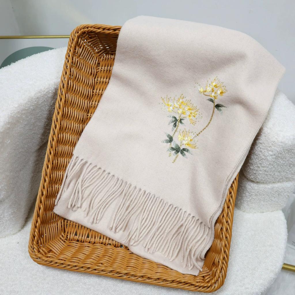 New Year's Embroidered Wool Scarf for Autumn and Winter Thickened Warm Scarf With Tassel