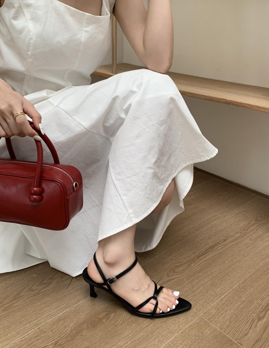 2025 summer new one-word strap stiletto sandals pointed thin strap sexy open-toed wear high-heeled sandals 35