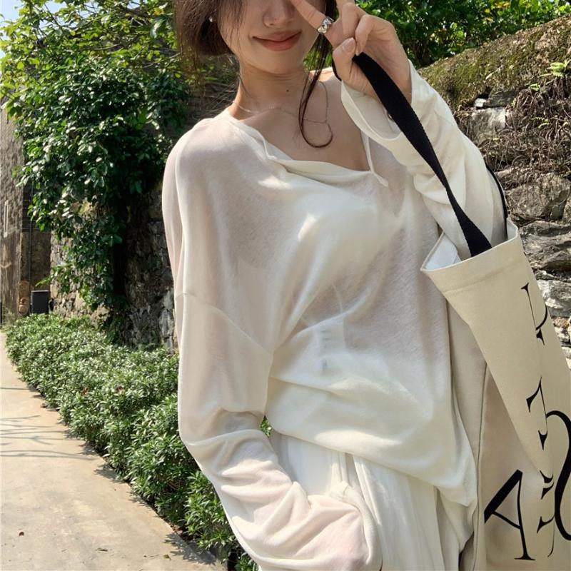 Spicy Girls Sunscreen Blouse Women's Summer Slightly Transparent Facial Mask Long Sleeved T-shirt Just Want To Overlap and Wear White Top
