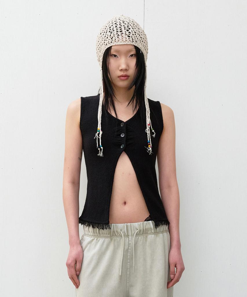 THEVINYLHOUSE Beaded Crochet Beanie (W) Ivory