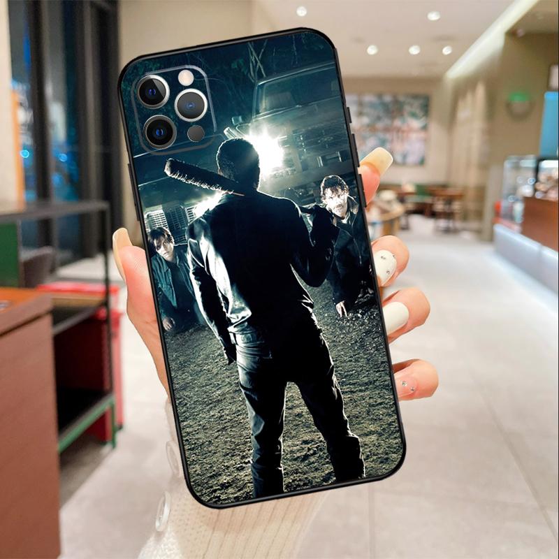 

The Walking Dead Dead City Phone Case For iPhone 17 16 15 14 13 12 11 Pro Max mini 16 Plus 16e 17 Air Protective Cover iPhone 13Pro MAX