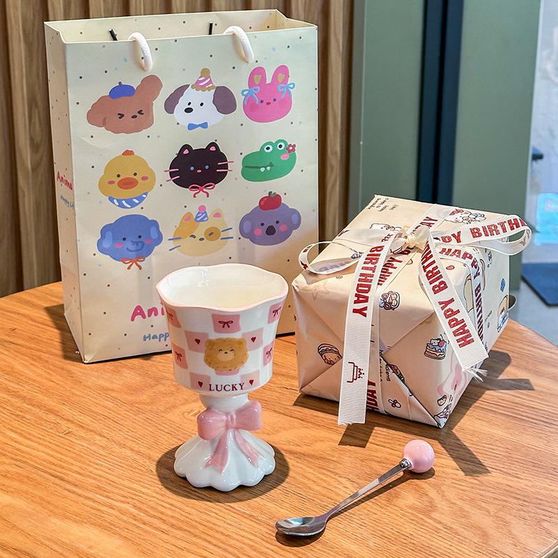 Give Your Best Friend a Birthday Gift, Cute and High-value Bear Cup, Soft and Cute Ceramic Mug, and Female Souvenir Gift Box.