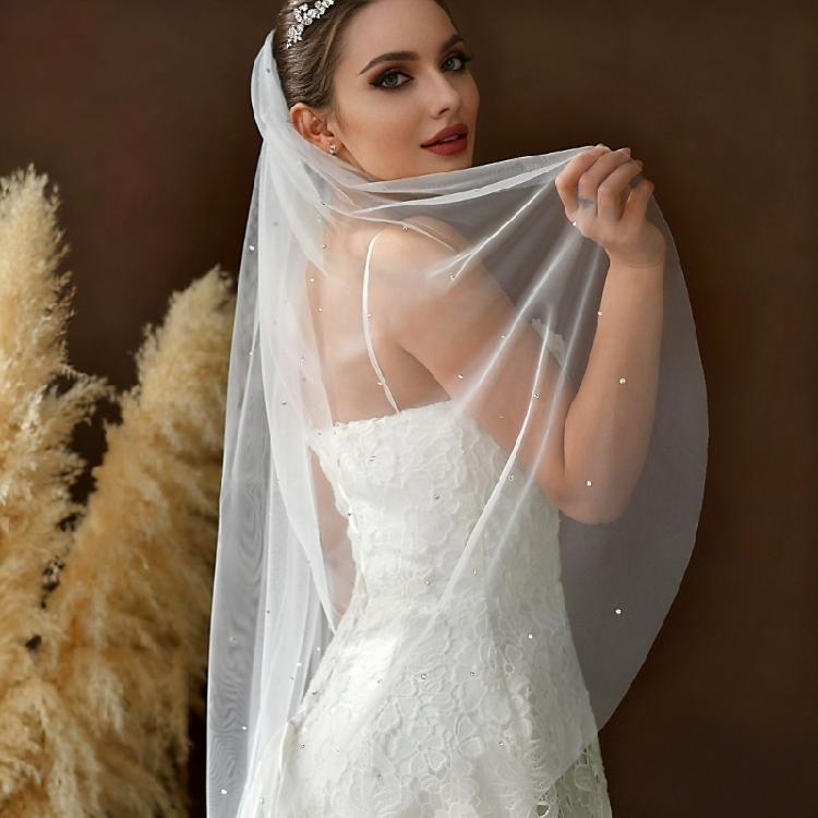 Sheer Bridal Hair Veils With Sparkling Crystal Rhinestones And Secure Hair Comb For Outdoor Wedding Ceremony Dressingup