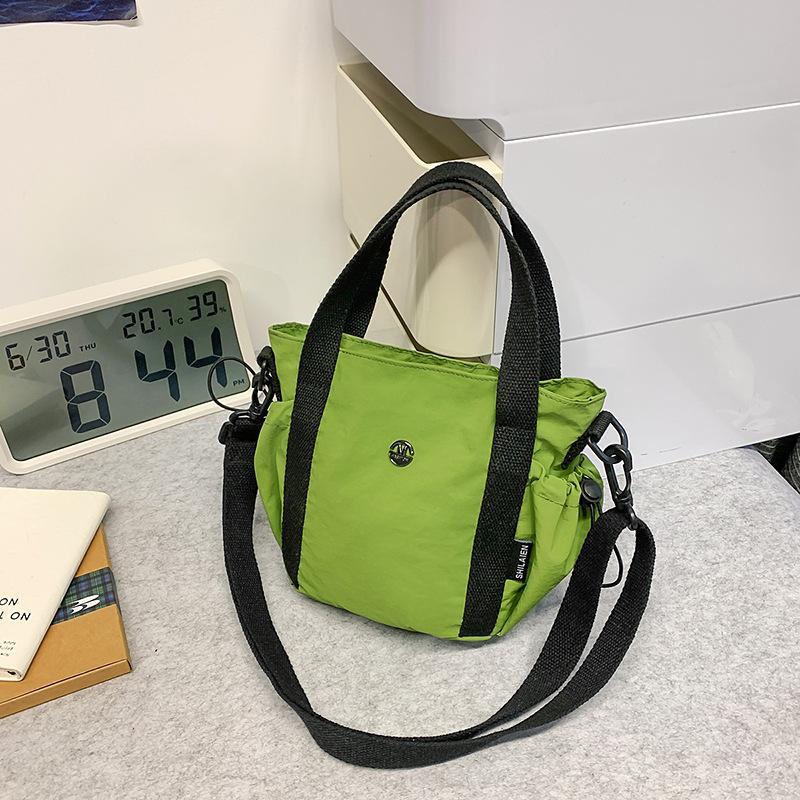 New casual handbag bucket bag fashion niche design bucket bag women's lightweight spring shoulder messenger bag