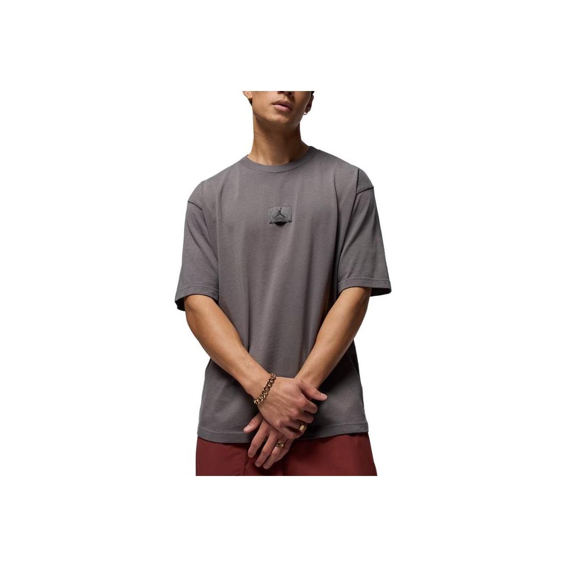 

Jordan Logo Crew Neck Short Sleeve T-Shirt Men Tops HQ8938-068 M