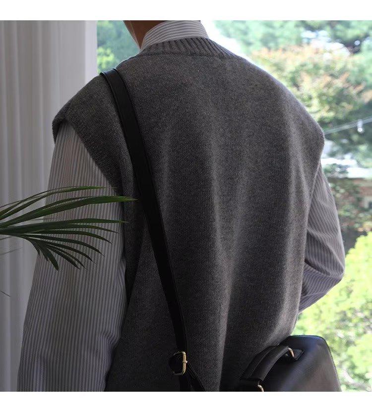 Korean Style V-Neck Sleeveless Cardigan - Men's Knitted Sweater Vest for Spring & Autumn In Solid Colors