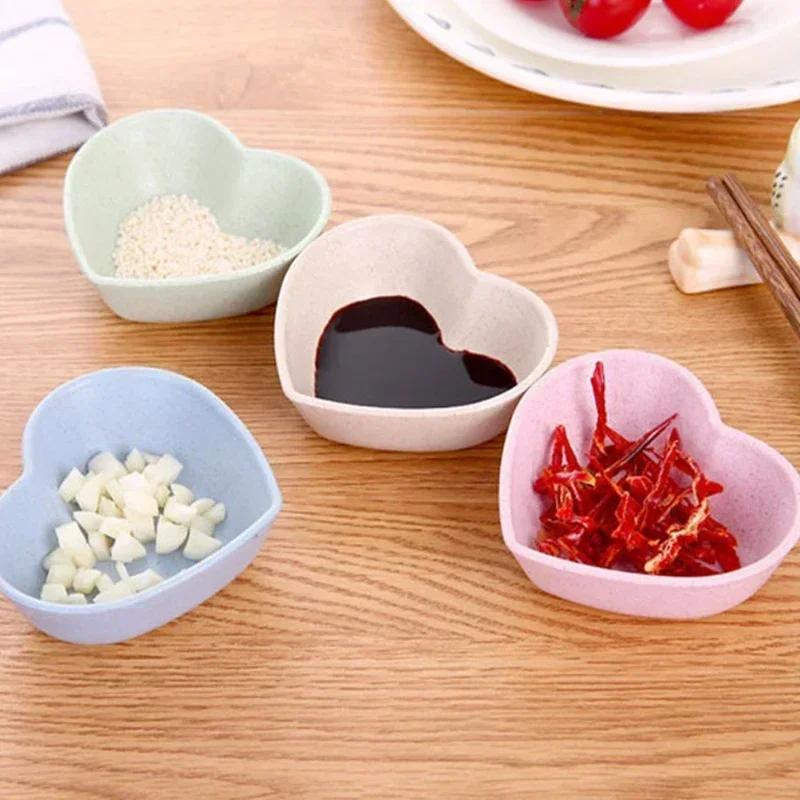 Xgnvpy Wheat Straw Love Seasoning Dish Creative Soy Sauce Dish Kitchen Plastic Small Bowl Delicate and Cute