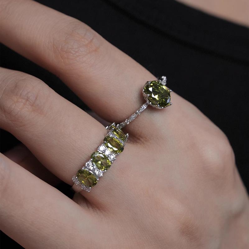 Olive Green Oval Diamond Inlaid Open Ring: Exquisite High-End Commuting Jewelry for Women