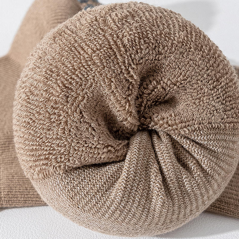 1Pair Women Yoga Pilates Socks with Grips Non Slip Sports Indoor Fitness Socks Professional Calf Socks for Ballet Dance