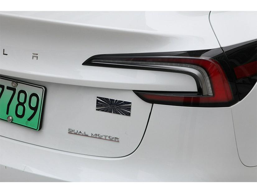 Tesla Model 3/Y/S/X Aluminiumlegierung Zeittunnel Hecketikett Dekorationsaufkleber