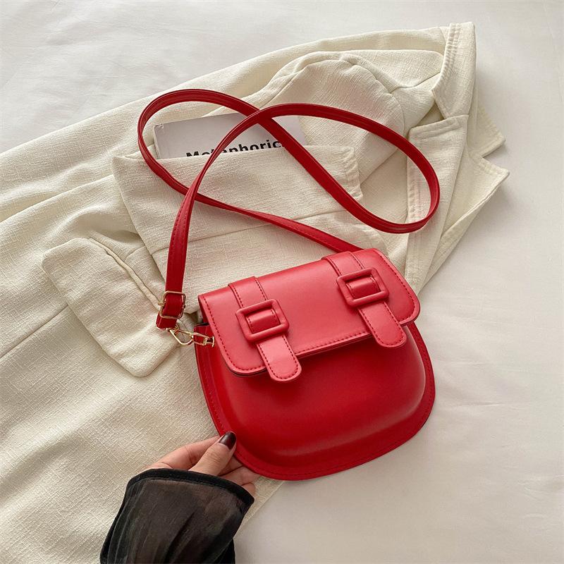 Casual and Beautiful Crossbody Bag Popular Simple French Niche Bag Women's Summer New Trendy Personalized Saddle Bag