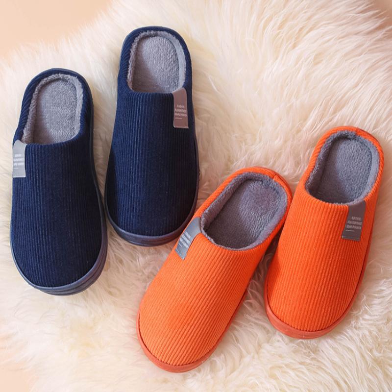 Pantoufles classiques en coton avec étiquette en tissu, Semelle soufflée à l'air, Pantoufles en coton antidérapantes pour la maison pour hommes et femmes, Chaussures post-partum, Pantoufles en fourrure