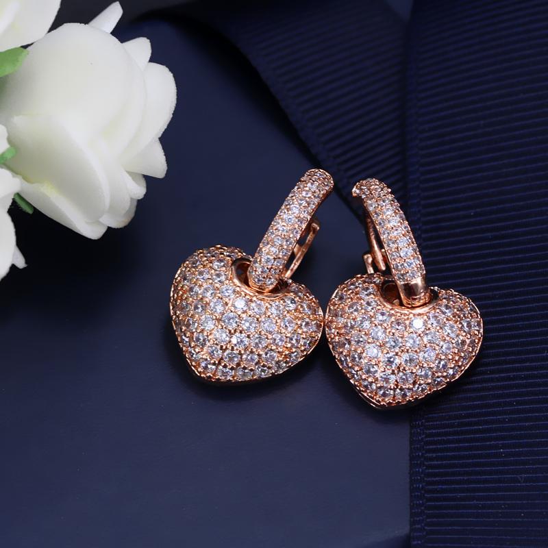 

Цирконы Micro Pave Кубический цирконий Высокое качество Прекрасные милые серьги с сердцем цвета розового золота для женщин
