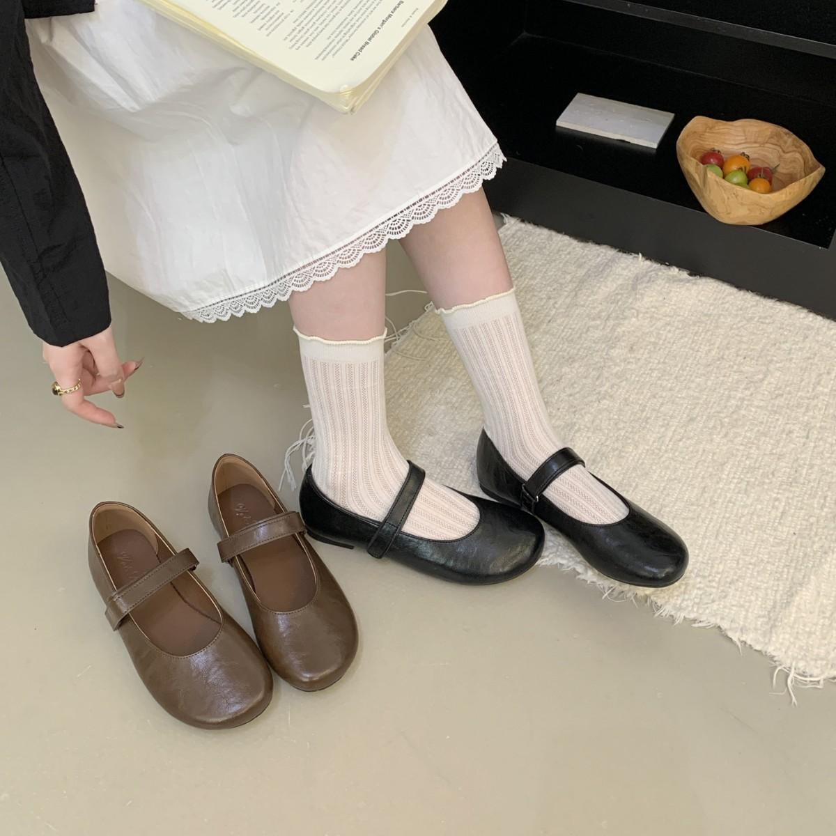 

2025 new round head soft sole one word with shallow mouth thick heel lazy ballet with skirt single women s shoes 39 чёрный