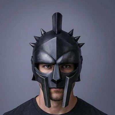 Černá gladiátorská helma Římský voják Helma Maximus Středověký rytíř LARP Cosplay Zbroj Ručně vyrobená Ocelový válečník Kostým