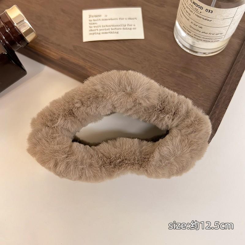 Plush Faux Rabbit Fur Crab Large Hair Claws Clips Women Girls Cloud Ponytail Hair Clamps Barrettes Clips Hair Accessories Winte