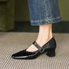Cuir de vache Printemps et Automne 2025 Talon Moyen Peu Profond Rivet Chaussures Simples Rétro Cuir Chaussures Mary Jane Tout Cuir Femmes Intérieur et Extérieur