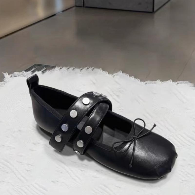 Flat Shoes for Woman Retro Style Round Head Ballet Shoes Women's Rivet 2026 New Spring Bow Shallow Mouth Flat Mary Jane Shoes