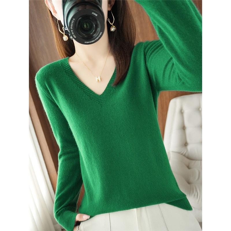 Women's Autumn And Winter Long Sleeved Knitted Top Base Shirt