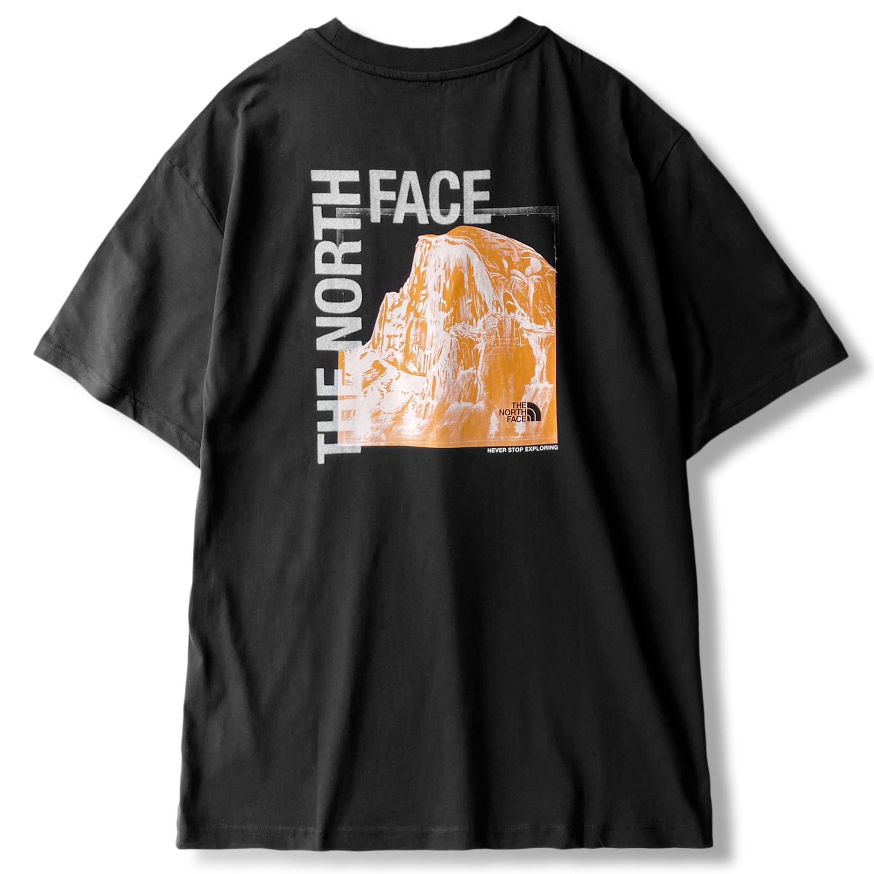 

Северная футболка с коротким рукавом черная с принтом на спине фотография Halfdome оверсайз TNF Black размер M [The Face] мужская футболка, [Б/У]