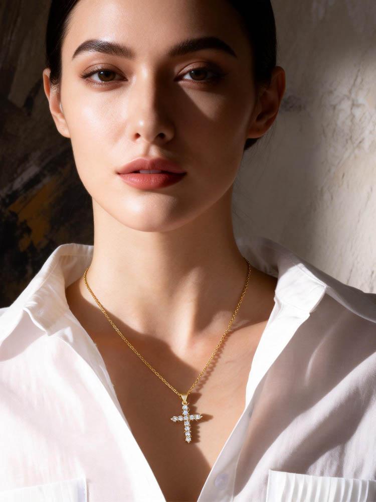 Cubic Zirconia Crucifix Cross Neckalce Pendant for Women Simple Layered Jewelry