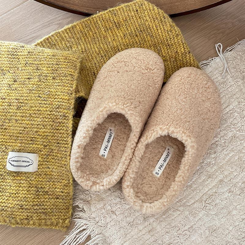 Mode beige Internet-Berühmtheit super angesagte dicksohlige flauschige Hausschuhe Damen 2025 neu Herbst- und Winterbekleidung weichsohlige Baumwollhausschuhe