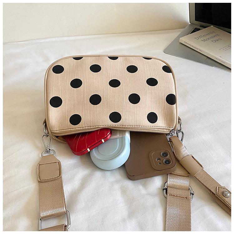 2026 Summer Polka Dot Single Shoulder Underarm Pillow Bag - High-End Korean Style Women's Handbag