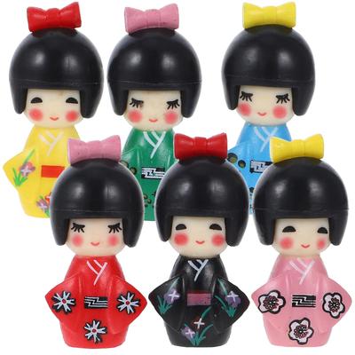 Ledmomo Sada 6 4cm Japonských Miniaturních Panenek Kokeshi v Stolním Dřevěném Kimonu Kokeshi Pryskyřice Zahradničení Malá Gejša Ideální pro Panenky,