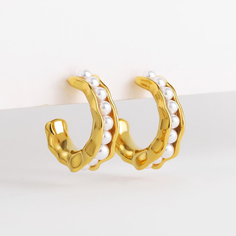 

Vintage CC Shape Imitation Pearl Beaded Circle Hoop Earrings for Women Gold Plated Hammered Earring Party Zircon France Style золотий