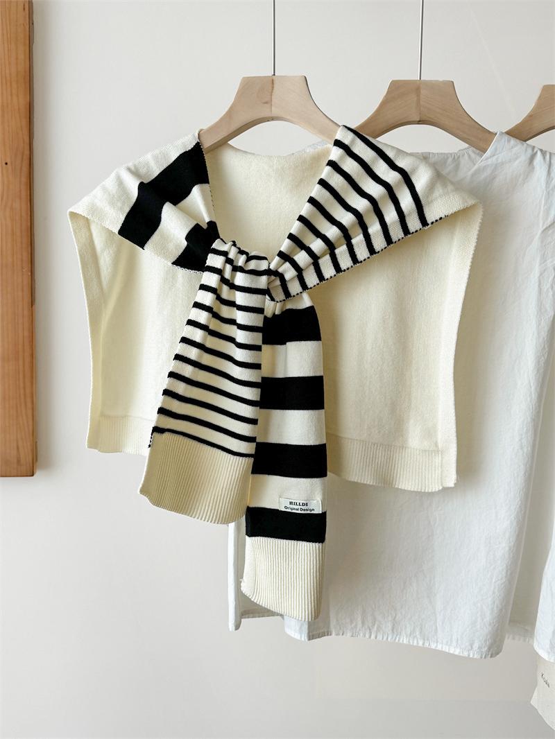 

Черно-белый высококачественный полосатый трикотажный внешний с маленькой шалью женский шерстяной шарф с поддельным воротником