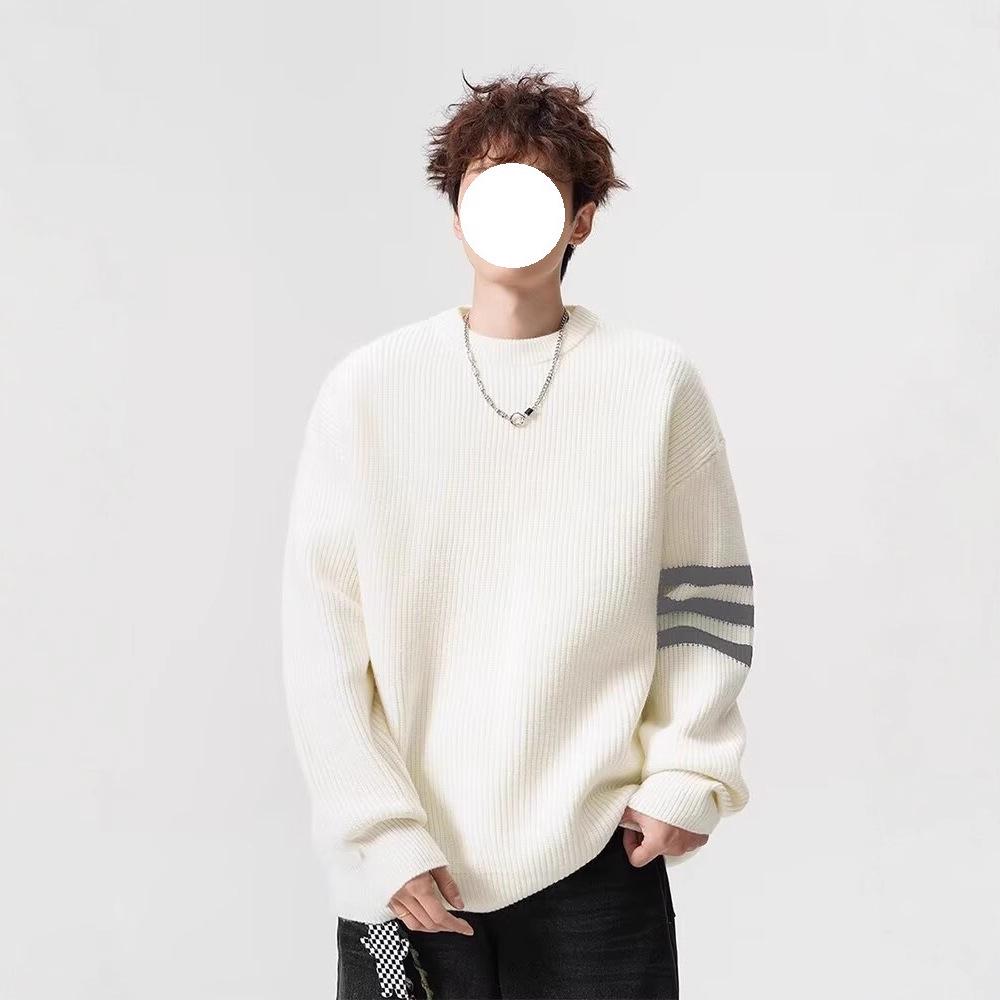 Men's Trendy Solid Color Round Neck Knitted Sweater - Autumn/Winter Casual Long Sleeve Korean Style Base Layer