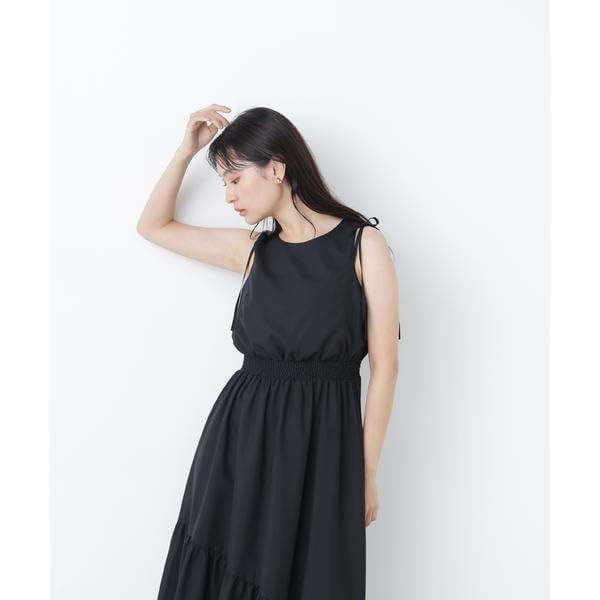 Shoulder ribbon dress