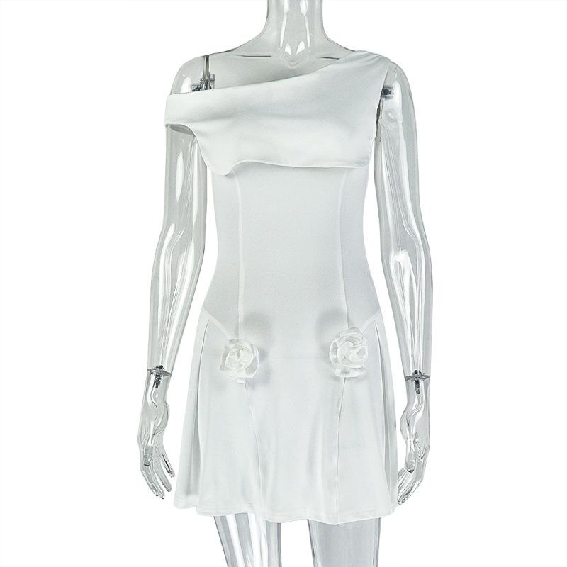 White Off Shoulder Bodycon Dress with 3D Flower Decorations S белый