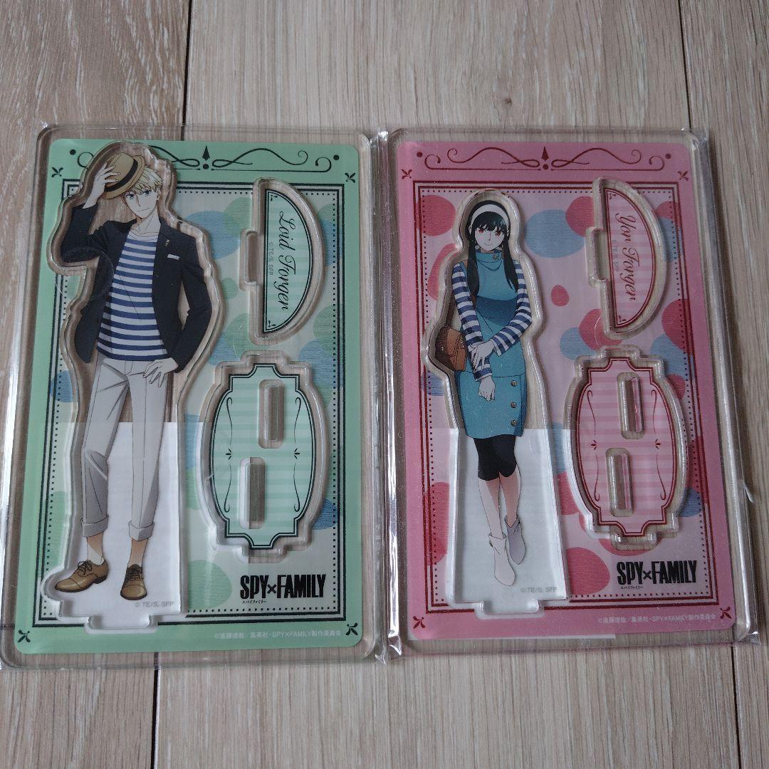 Used SPYFAMILY acrylic stand 2 piece set