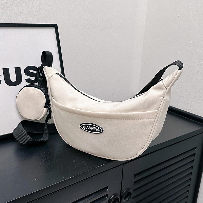 Trend versatile dumplings diagonal span bag niche sports leisure couple bag men's and women's shoulder bag personalized messenger bag