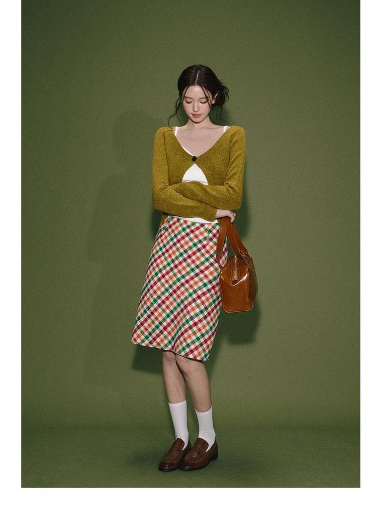 Retro Colorful High-Waist Plaid Midi Skirt for Women - Spring/Fall/Winter 2026 Fashion, Slimming & Hip Covering Design