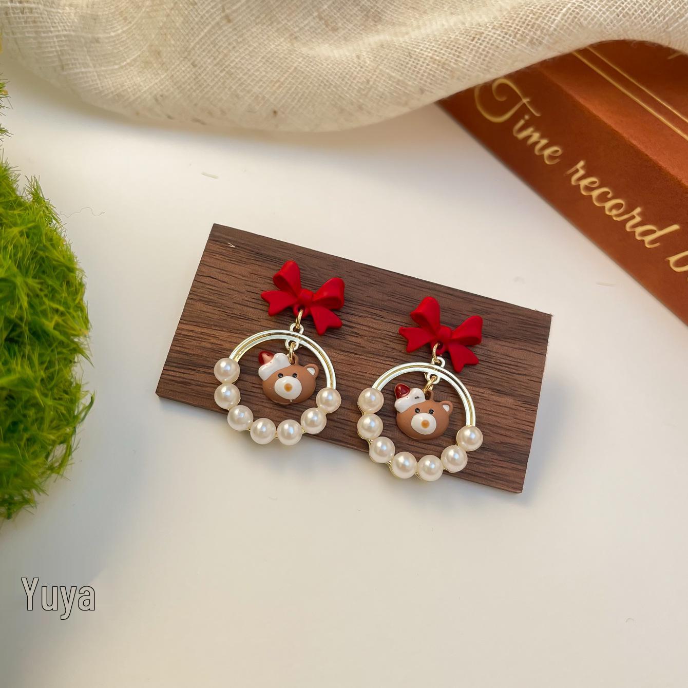 

Трендовые зимние серьги-пусеты в виде снежинок, рождественские, мультяшные: Милая девушка Красные Серебряные Иглы Ювелирные изделия